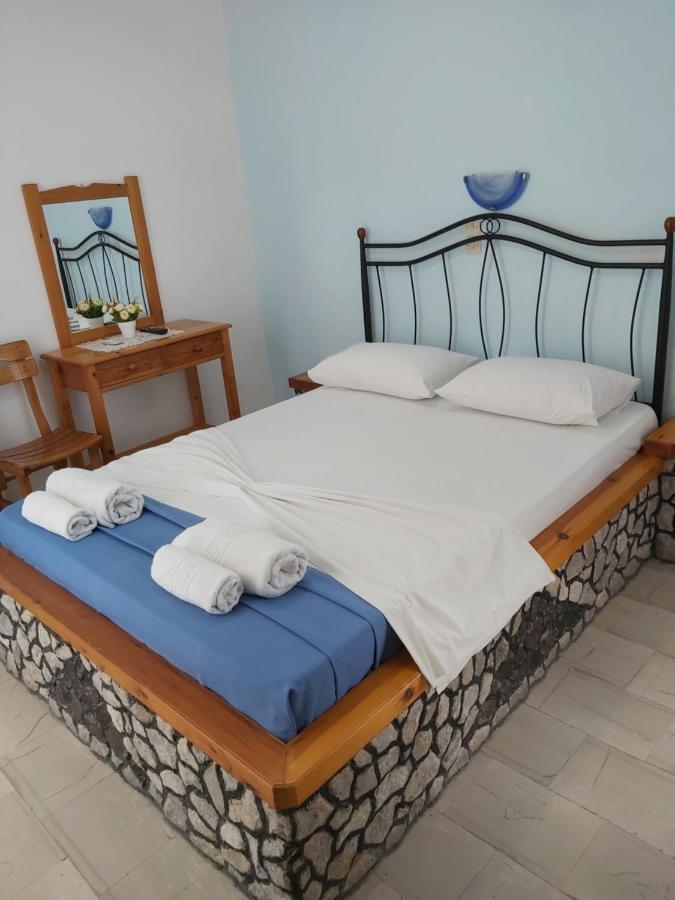Stavros Beach Villas Perivolos  Esterno foto