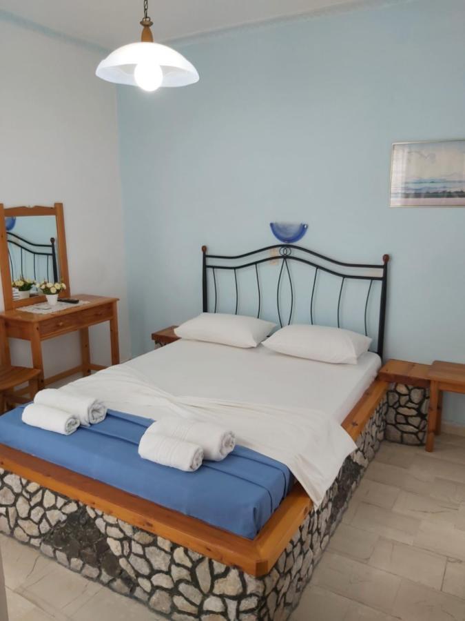 Stavros Beach Villas Perivolos  Esterno foto