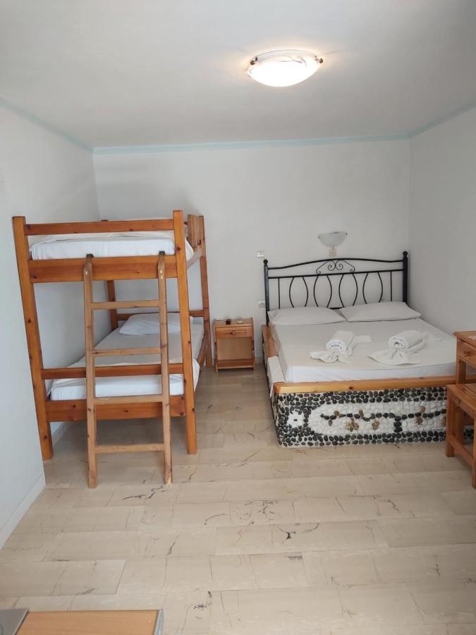 Stavros Beach Villas Perivolos  Esterno foto