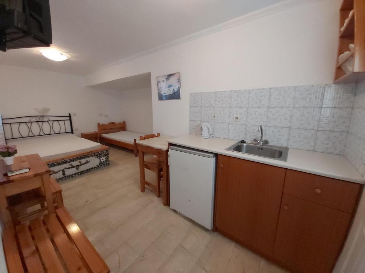 Stavros Beach Villas Perivolos  Esterno foto