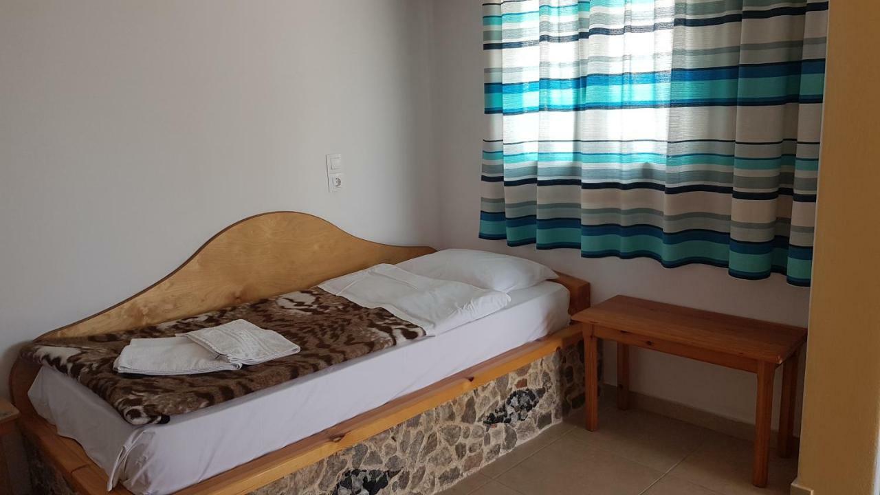 Stavros Beach Villas Perivolos  Esterno foto